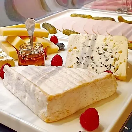 Отель Chalgrin Boutique