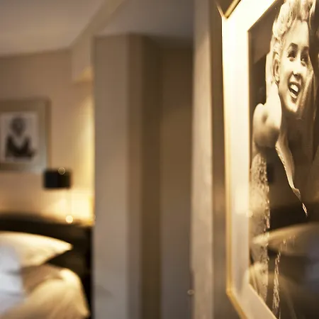 Hotel Mate Alain - Champs-elysées