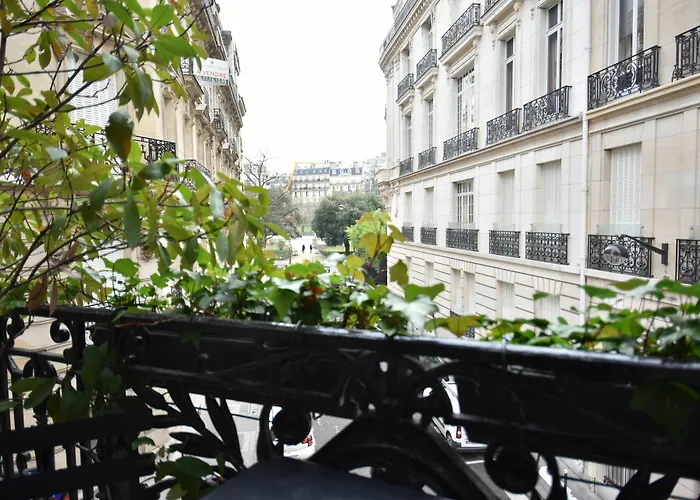 Chalgrin Boutique 4* Paris